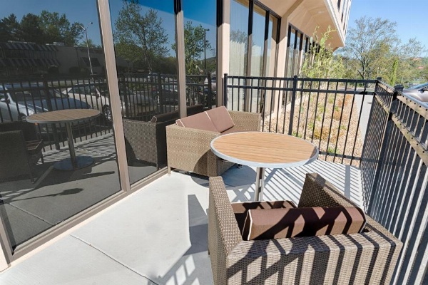 Holiday Inn Knoxville N - Merchant Drive image 23